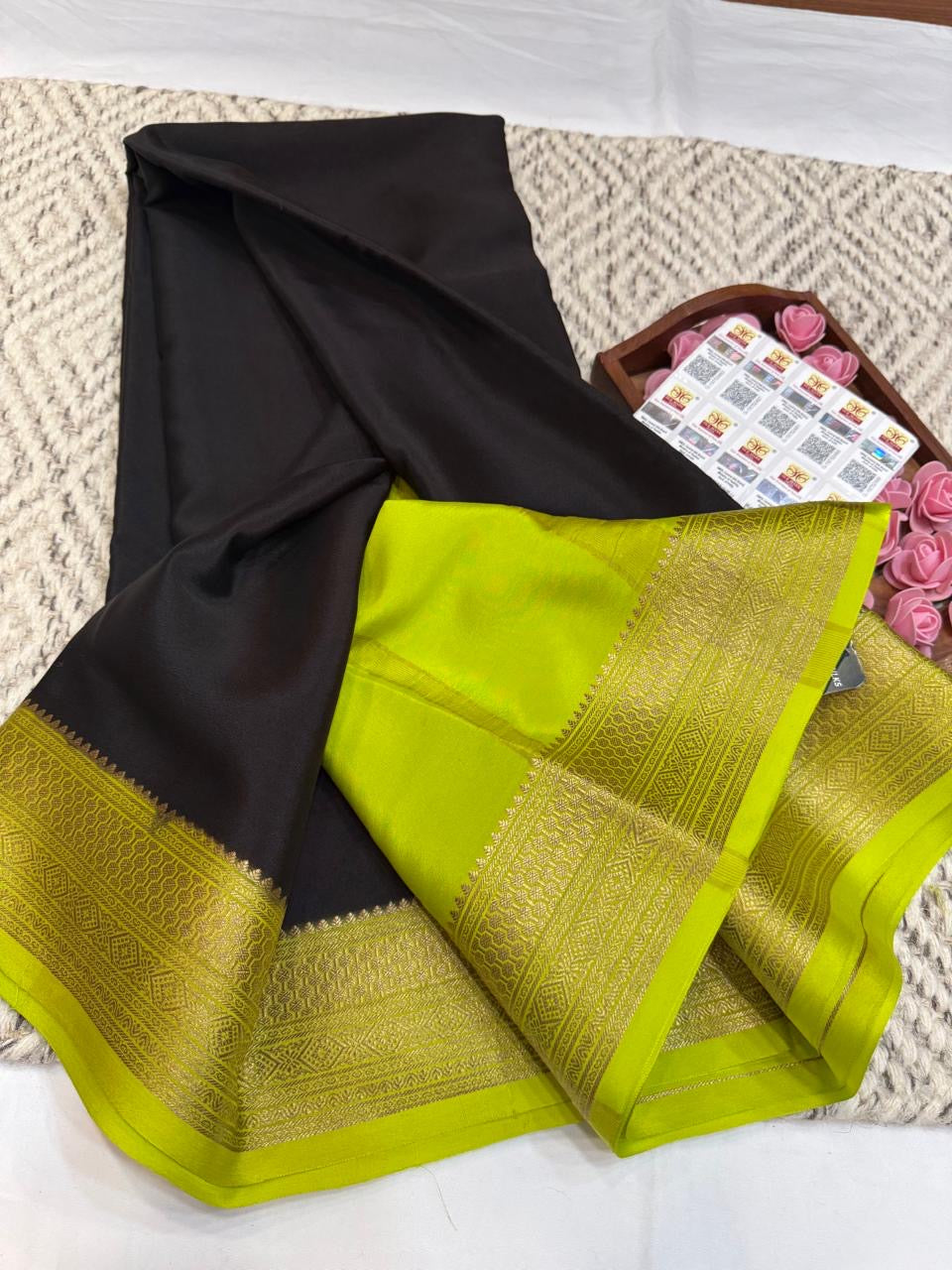 Mysore silk sarees contrast pattern