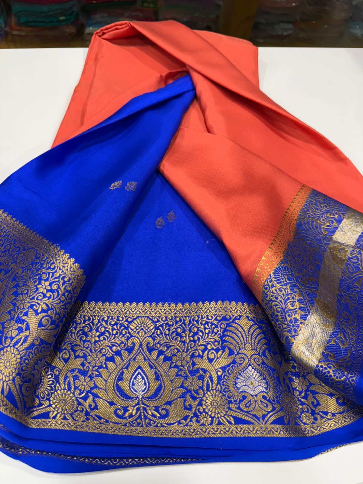 Exclusive pattern mysore silk sarees with elegant color