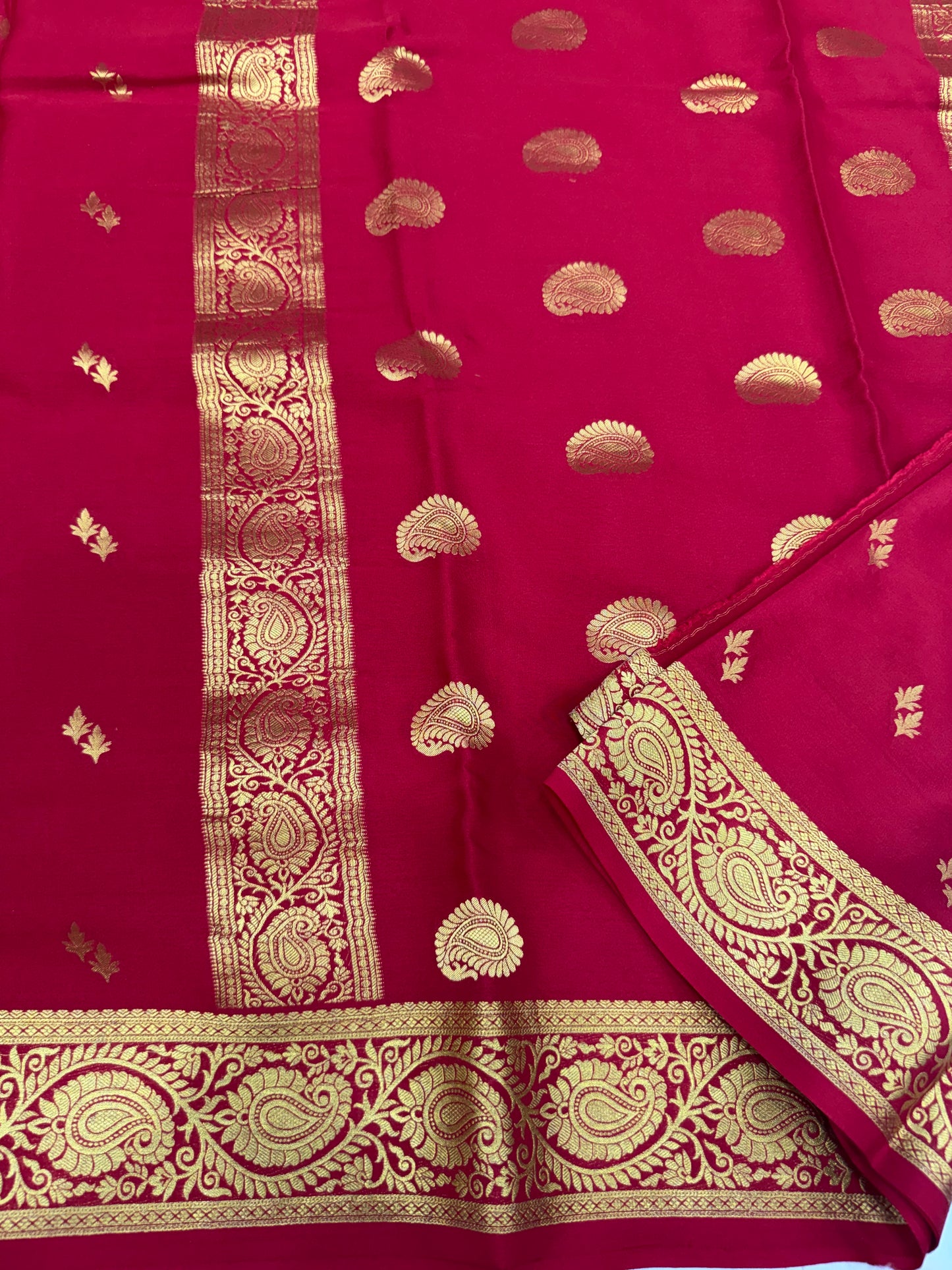 Self butta Mysore silk