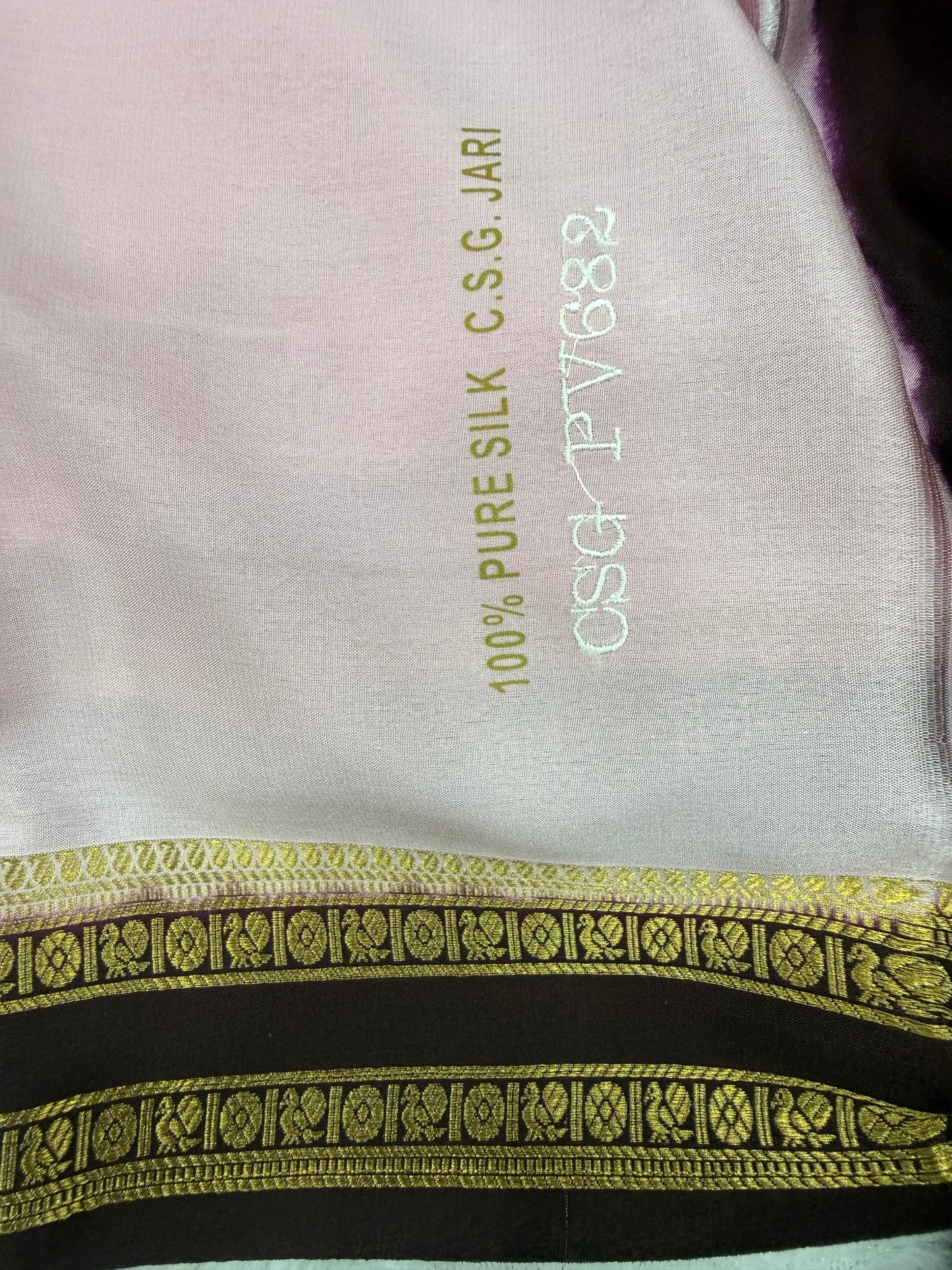 Pure zari contrast