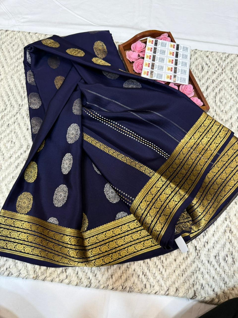 Mysore silk sarees Butta pattern