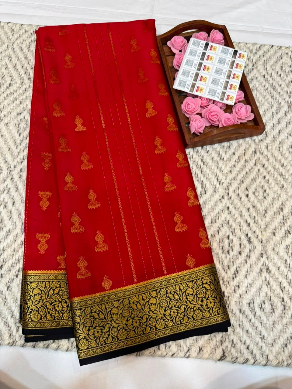 Mysore silk sarees contrast pattern