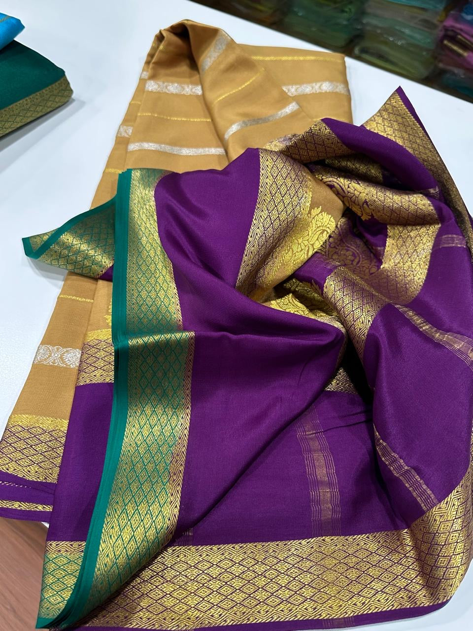 💕 Traditional borders  with elegant color combinations 💕