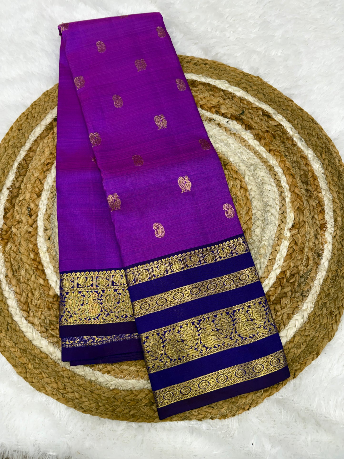 Kanchivaram peacock border