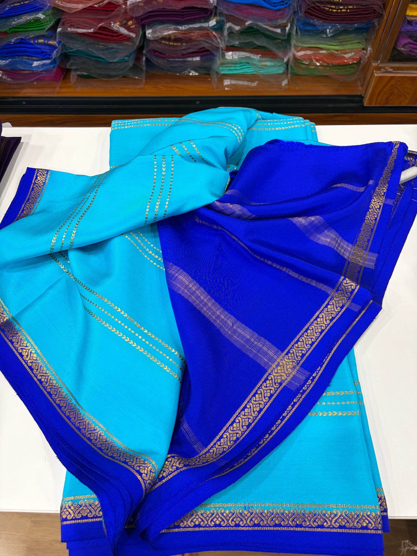 Pure Zari Lines