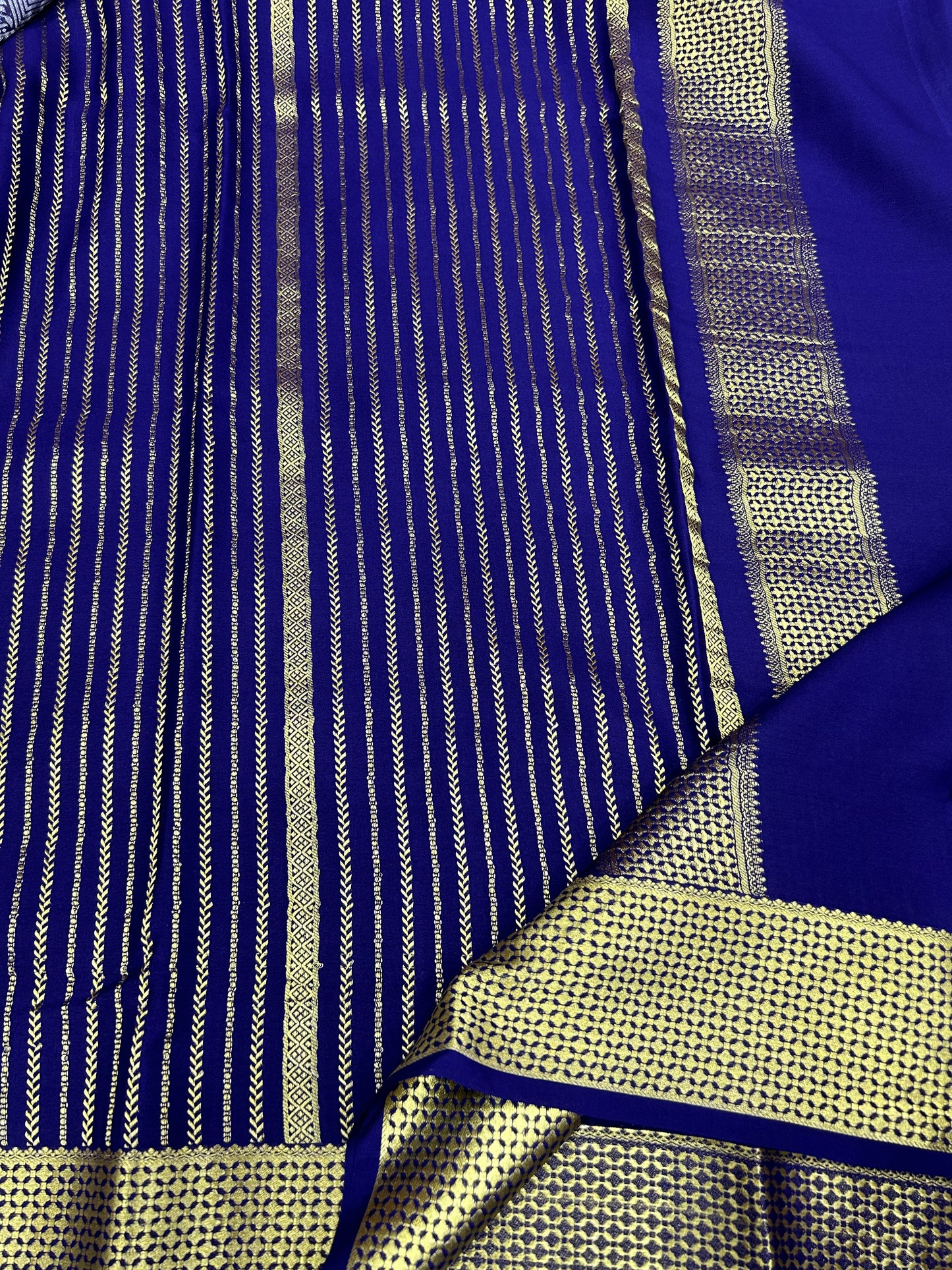 Self checks Mysore silk