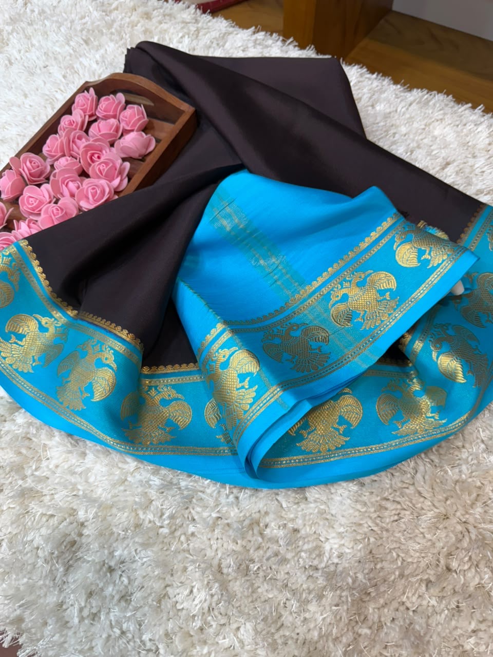 Mysore silk sarees contrast pattern