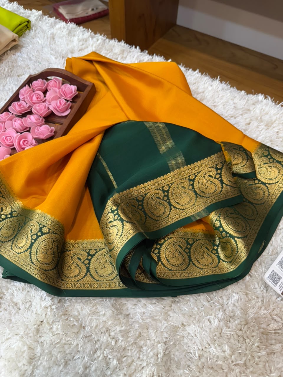 Mysore silk sarees contrast pattern