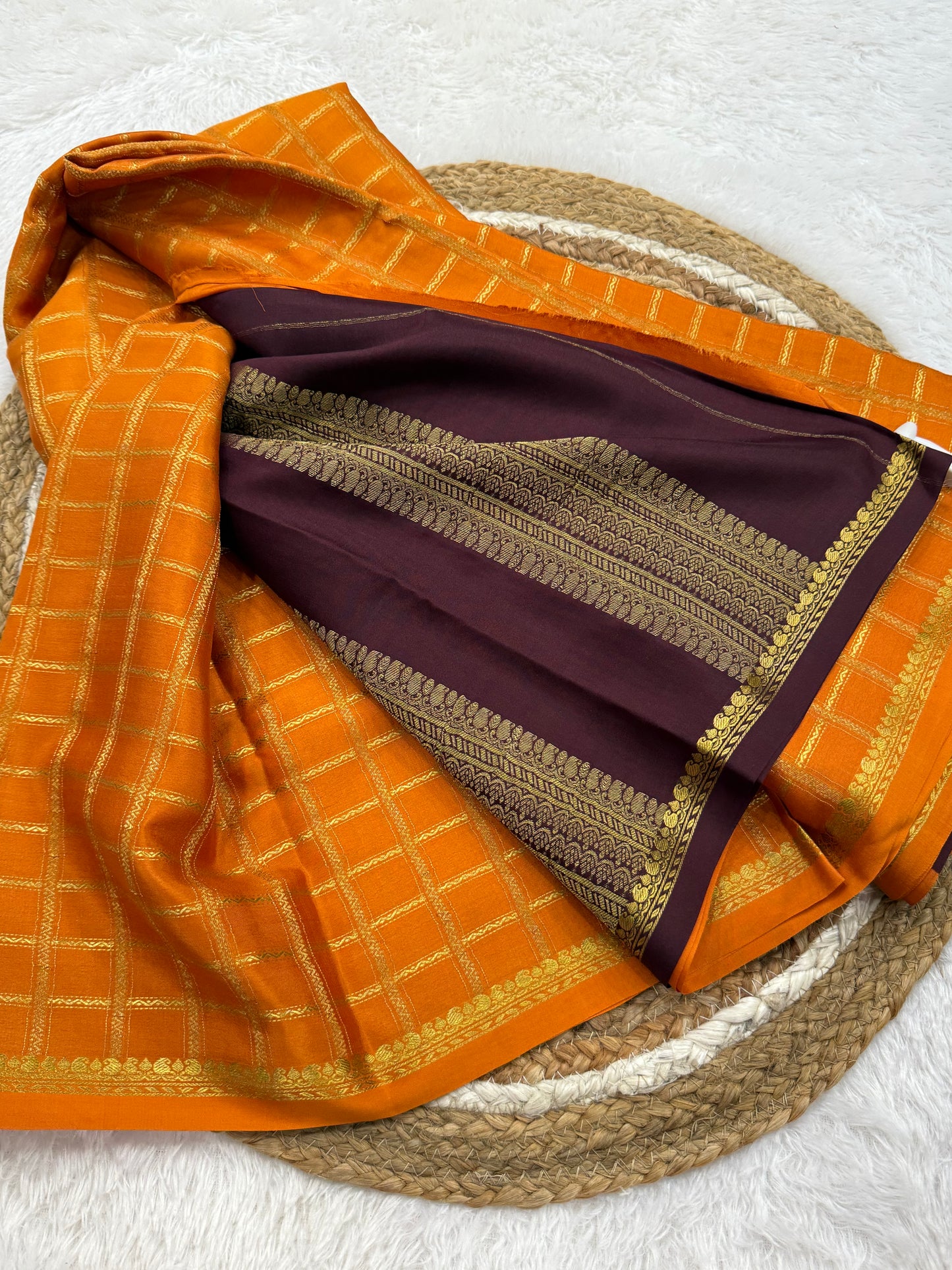 Full body checks contrast pallu and blouse