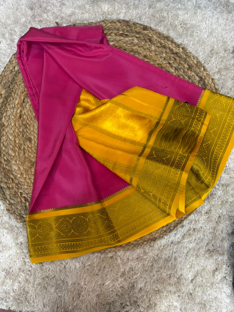 Mysore silk sarees contrast pattern