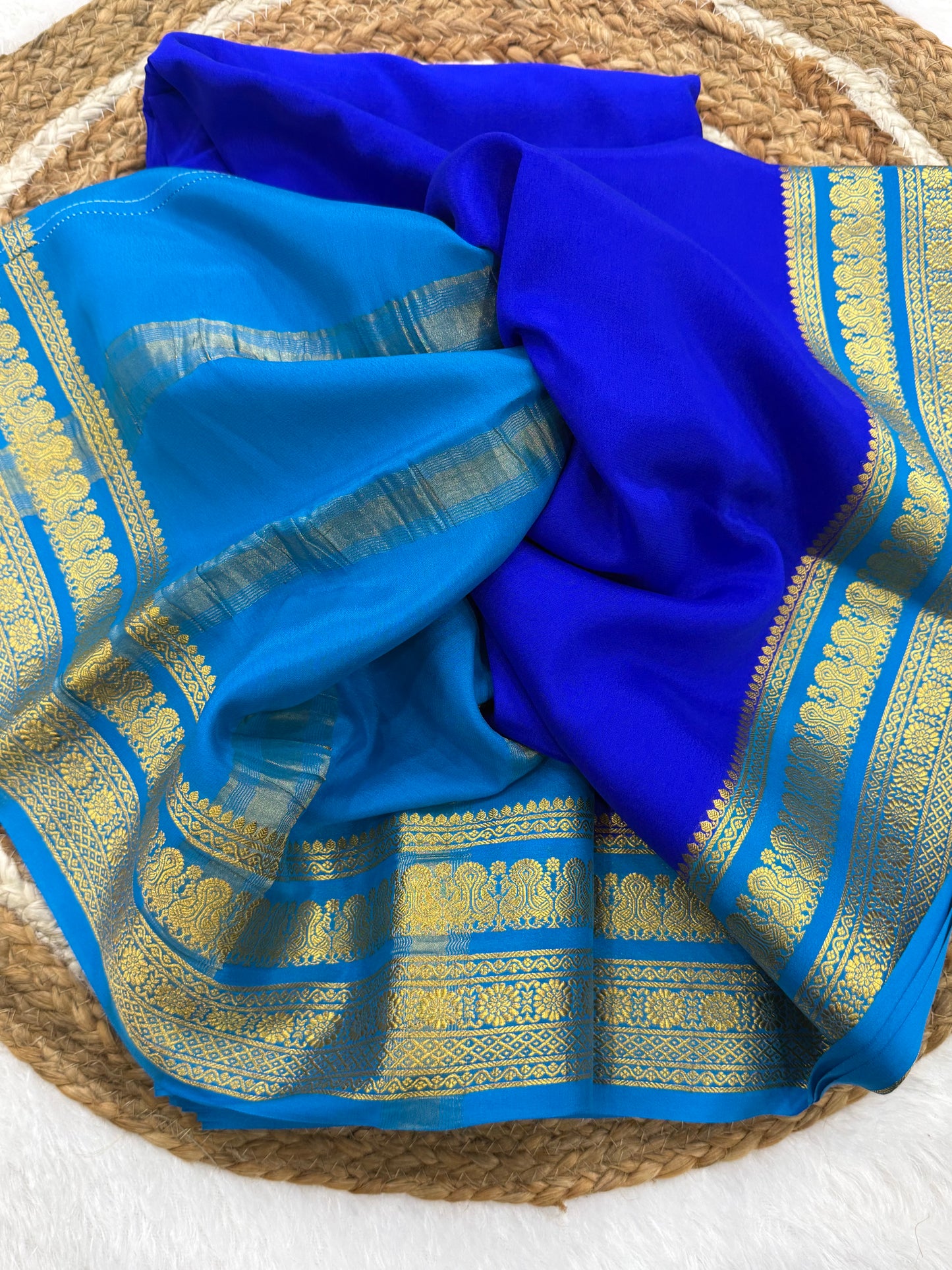 Contrast thick border