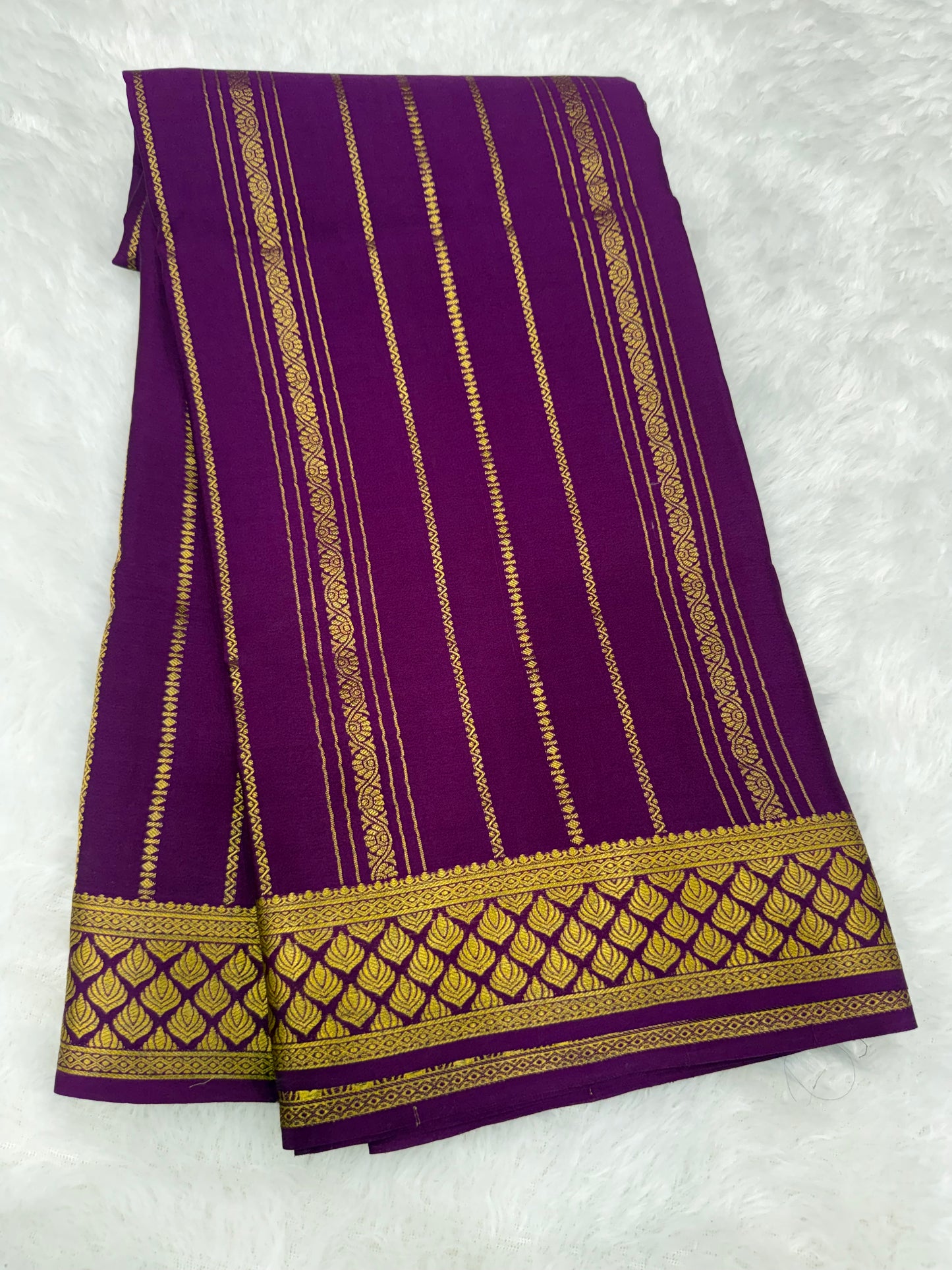 Vertical lines rich pallu