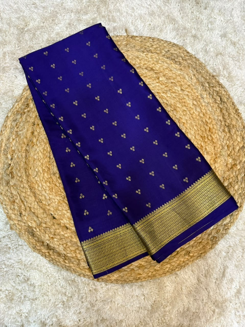 Mysore silk sarees Butta pattern