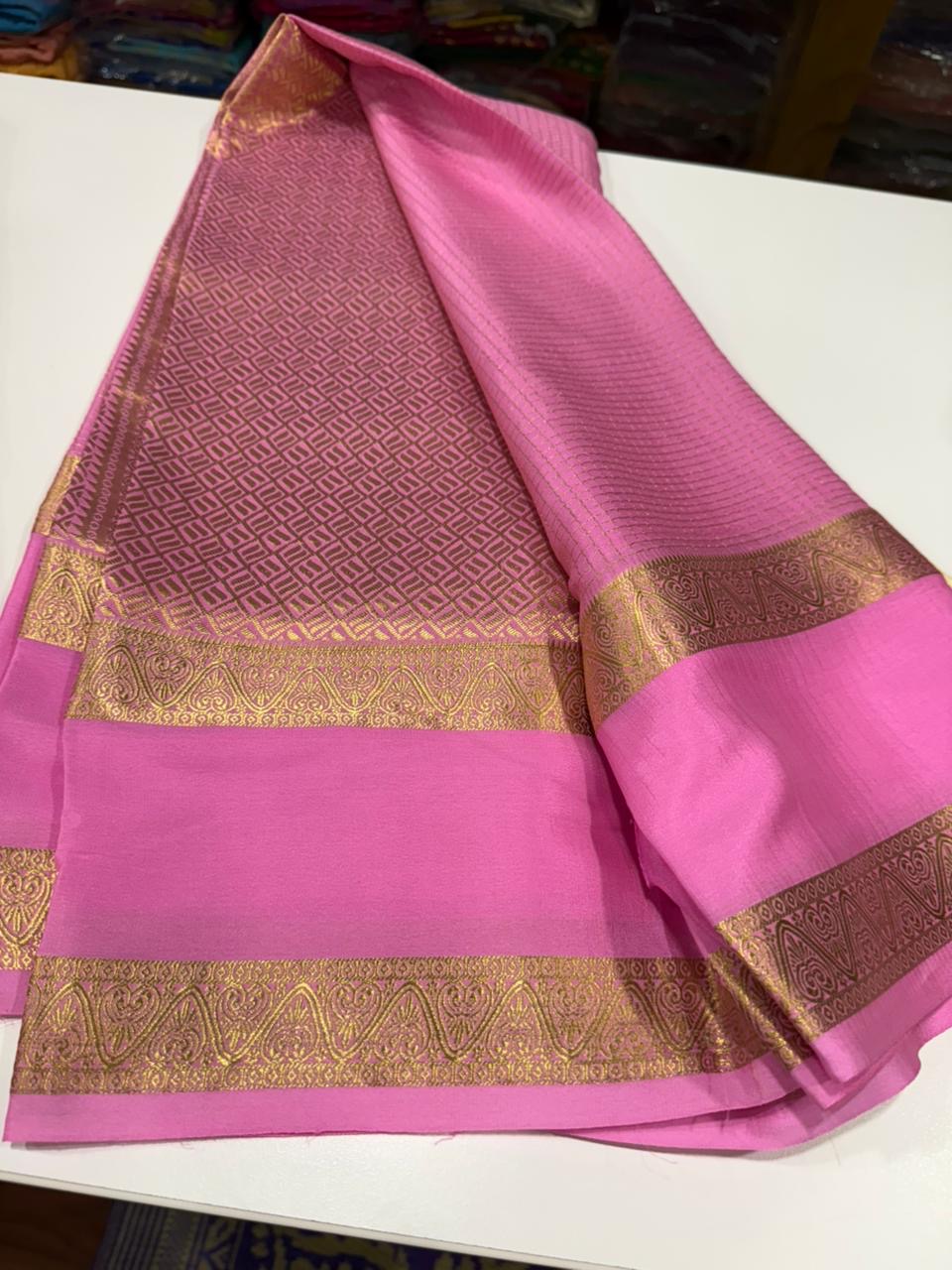 ❤️Exclusive border with motifs on the body