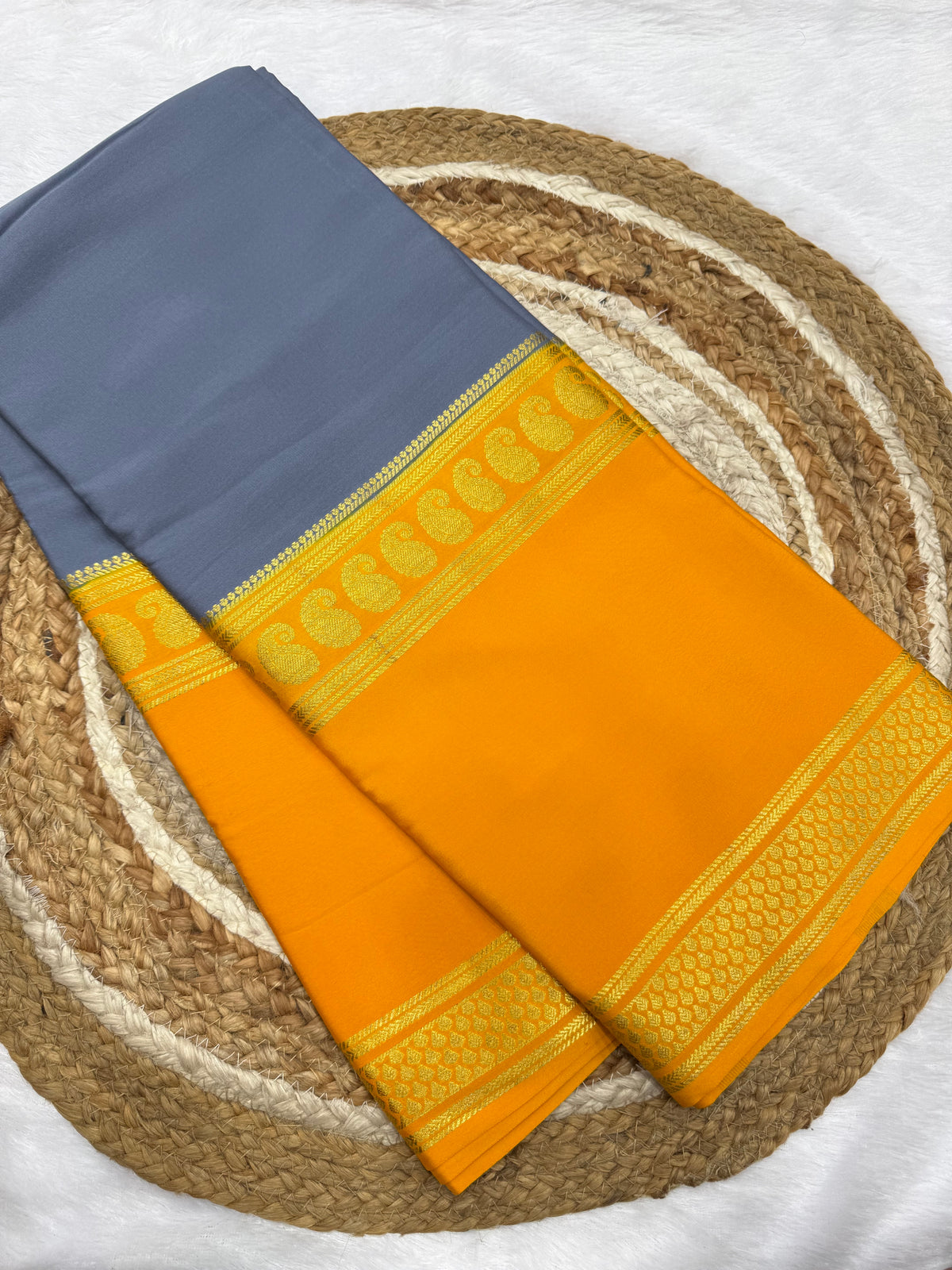 Contrast bentex border