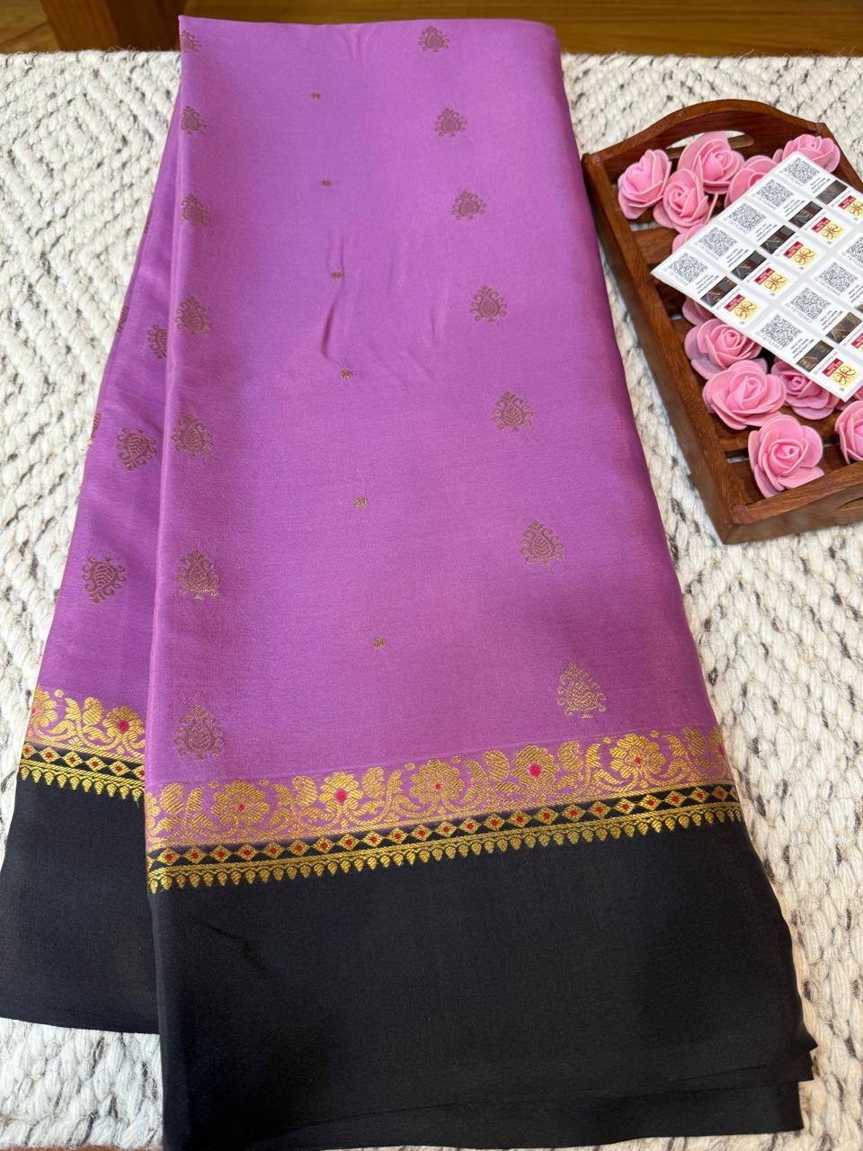 Mysore silk sarees Butta  pattern