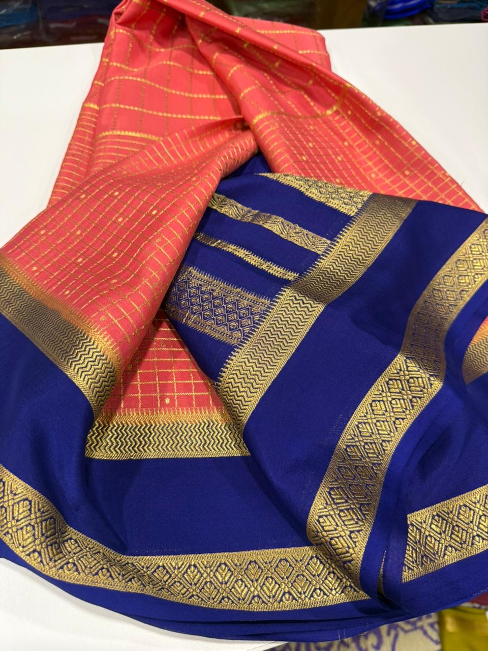 Checks pattern with rich Pallu