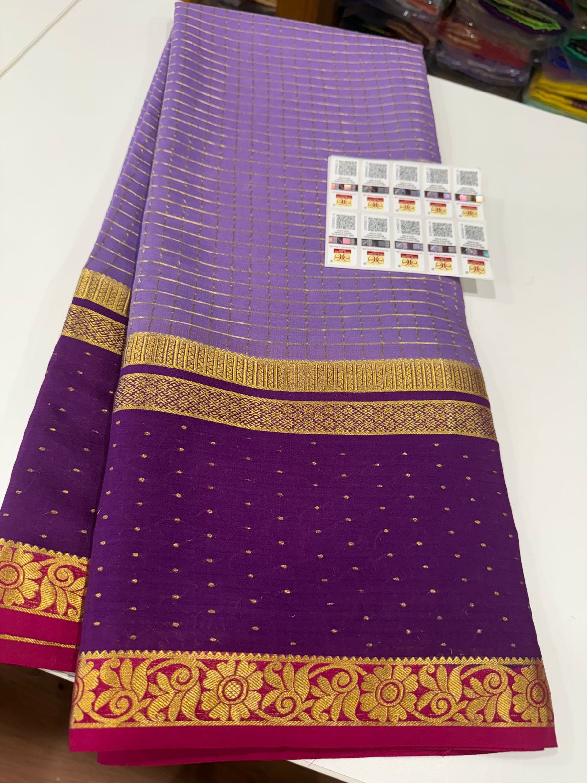🧚🏻‍♀️ All exclusive checks pattern with motif n beautiful colour combinations🧚🏻‍♀️