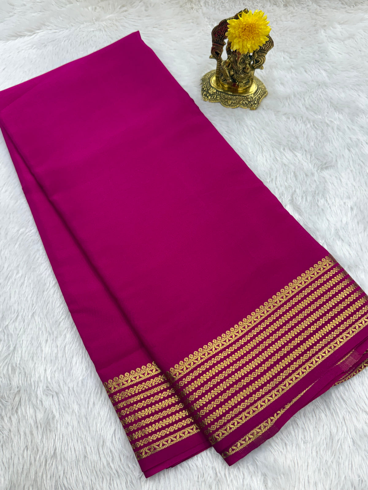 Lines border