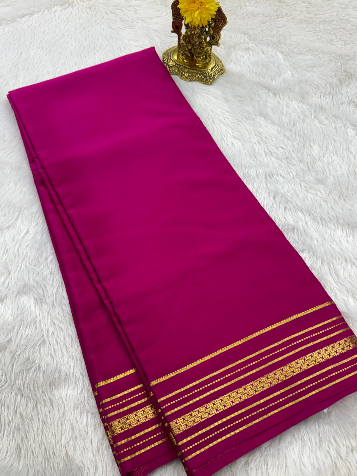Lines border