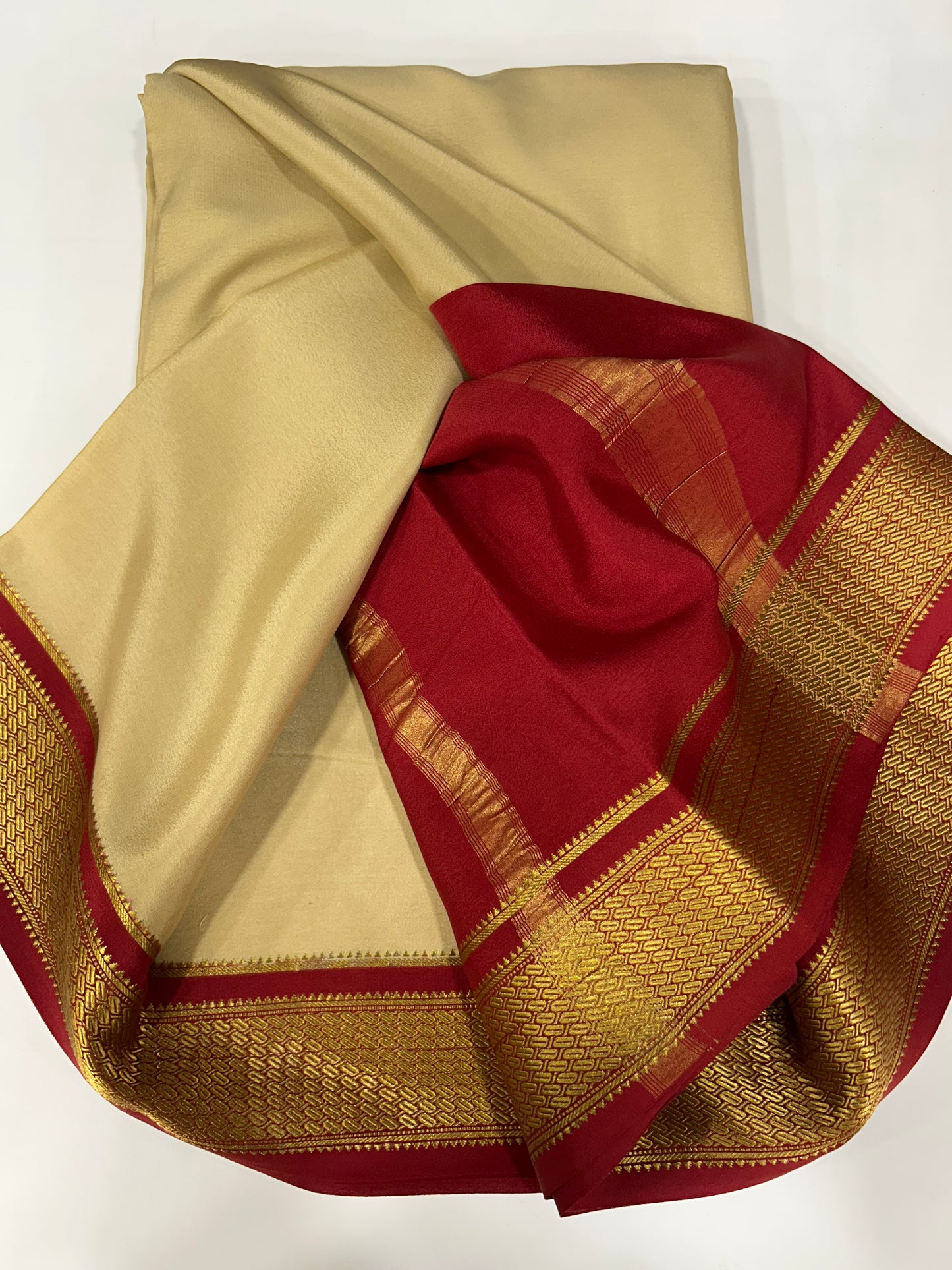 Contrast Mysore silk