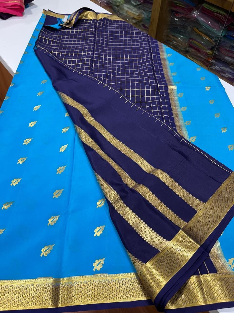 Exclusive pattern mysore silk sarees with elegant color