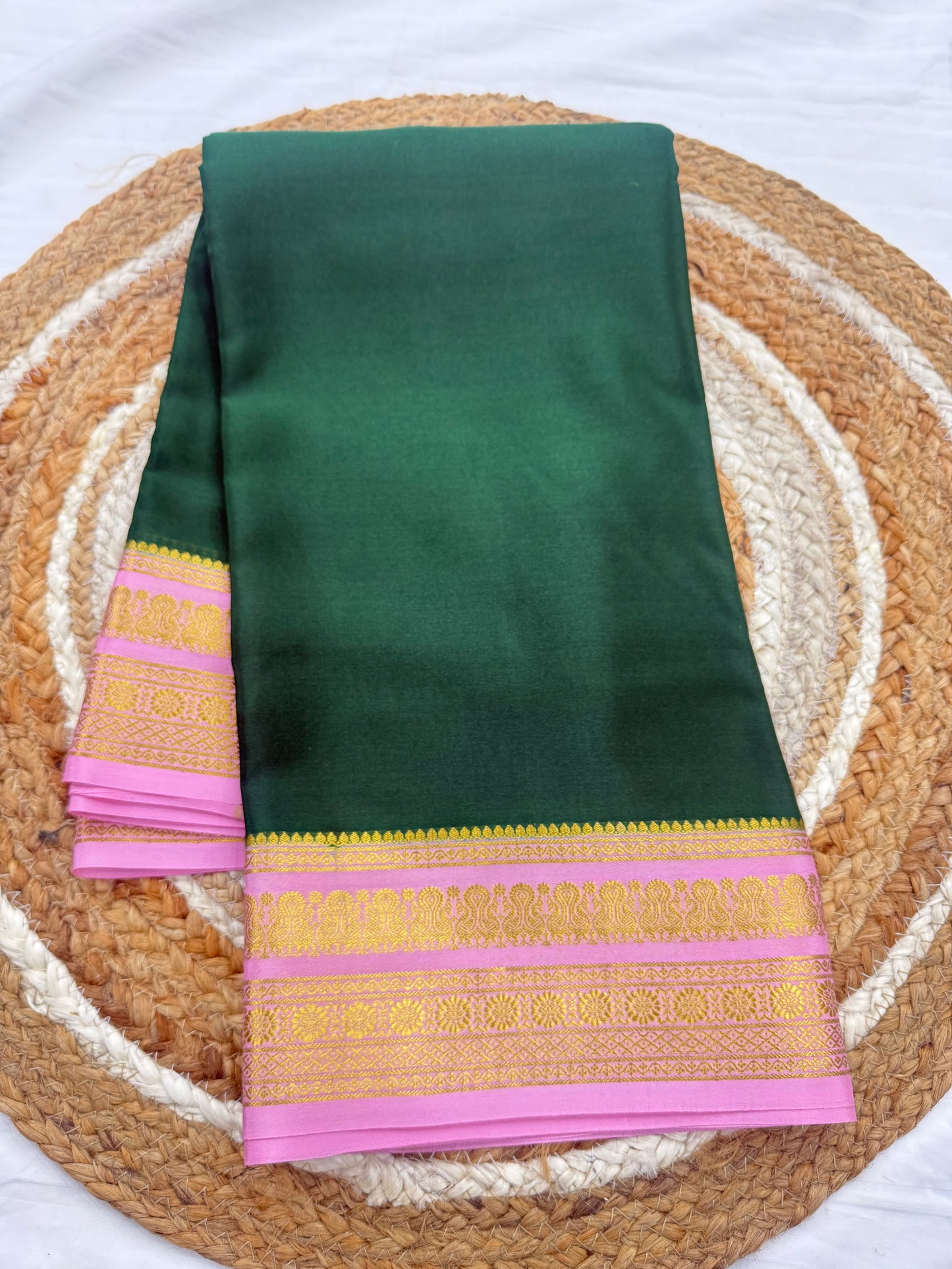 Contrast thick border