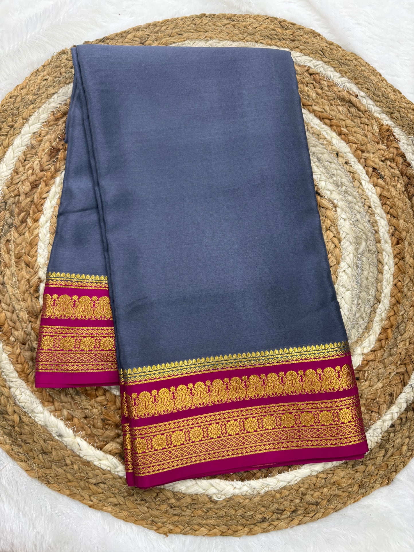Contrast thick border