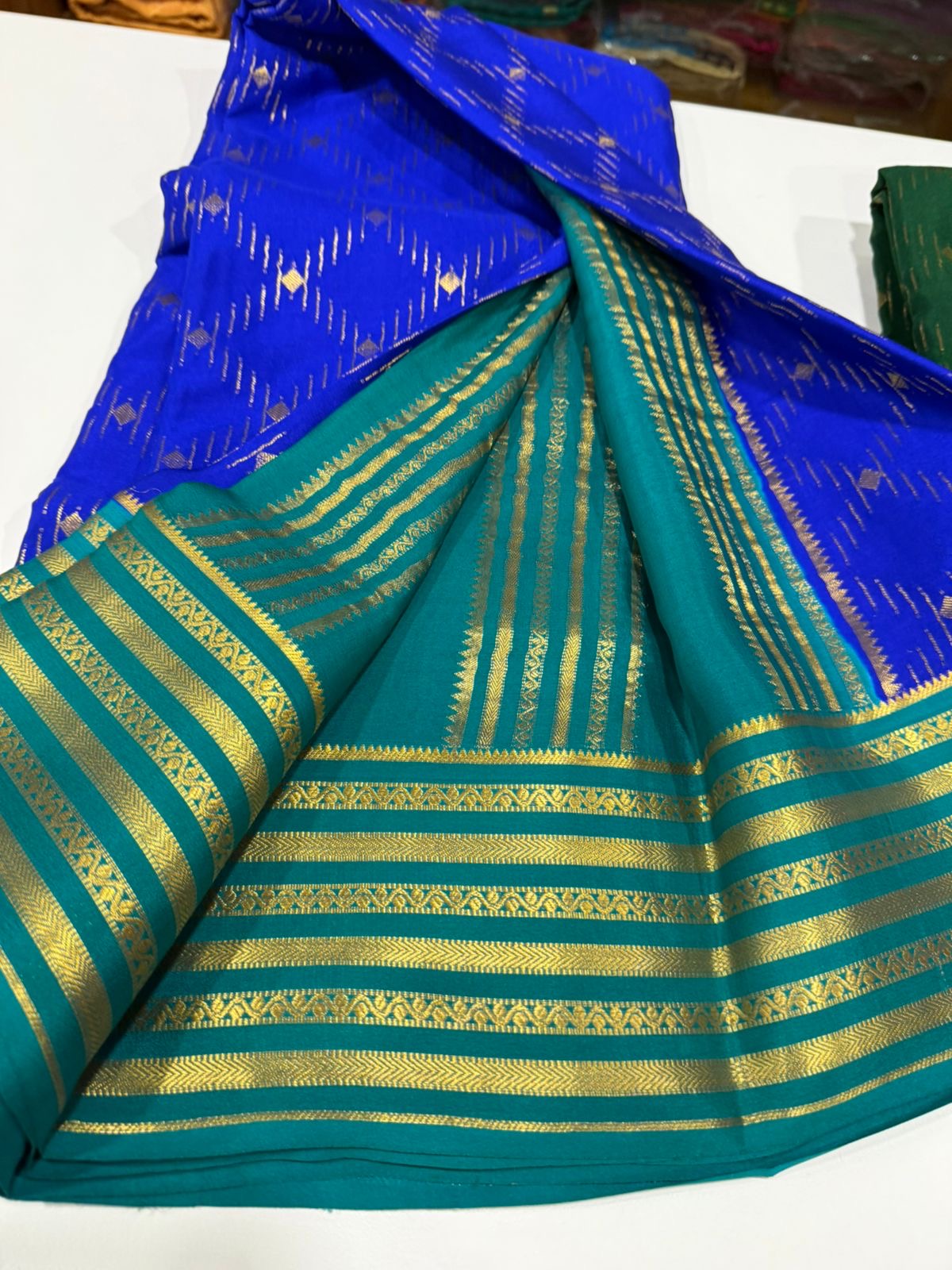 Exclusive pattern mysore silk sarees with elegant color