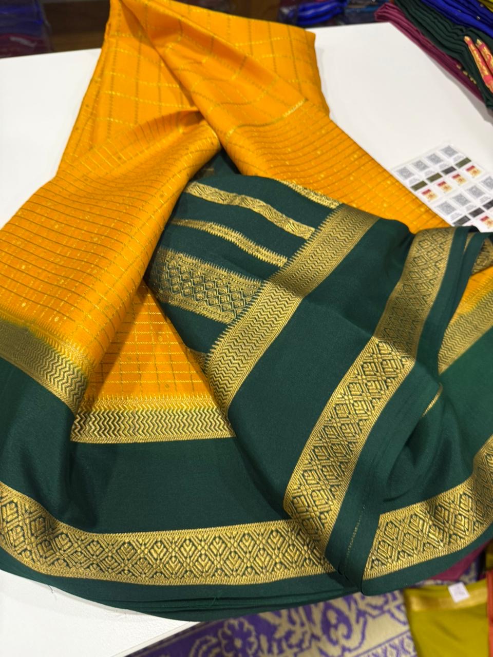Checks pattern with rich Pallu