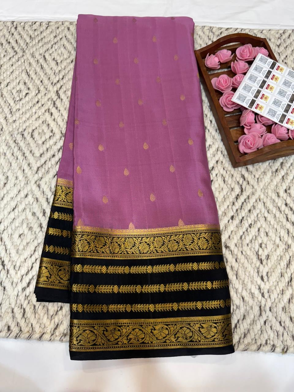 Mysore silk sarees Butta pattern