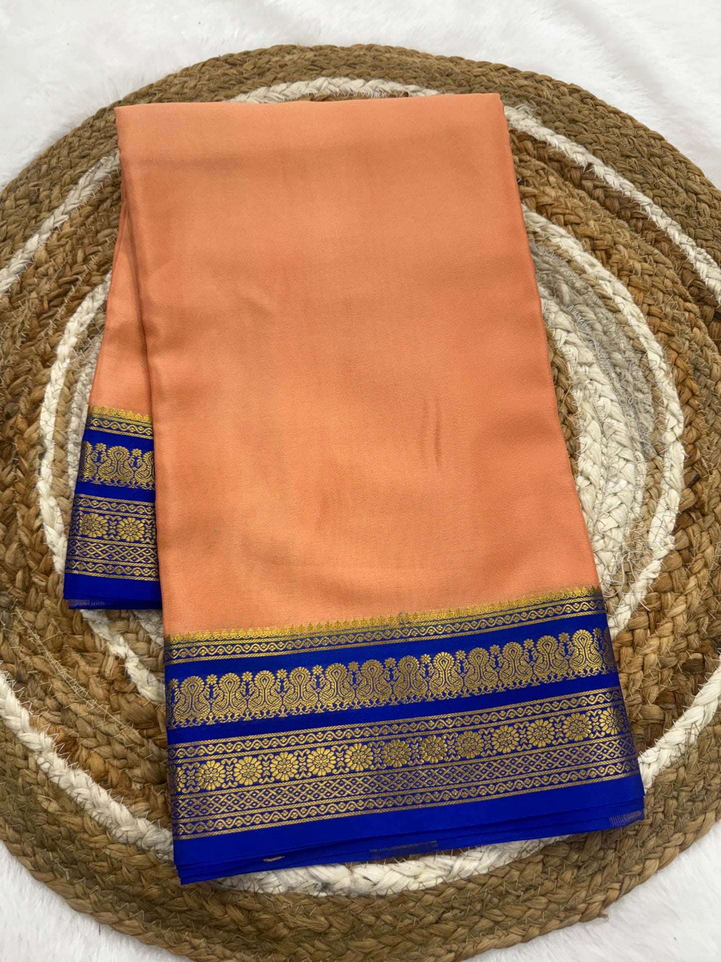 Contrast thick border
