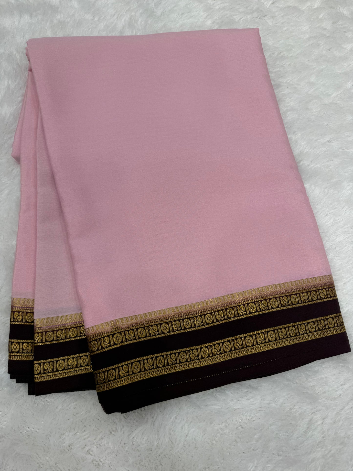 Pure zari contrast