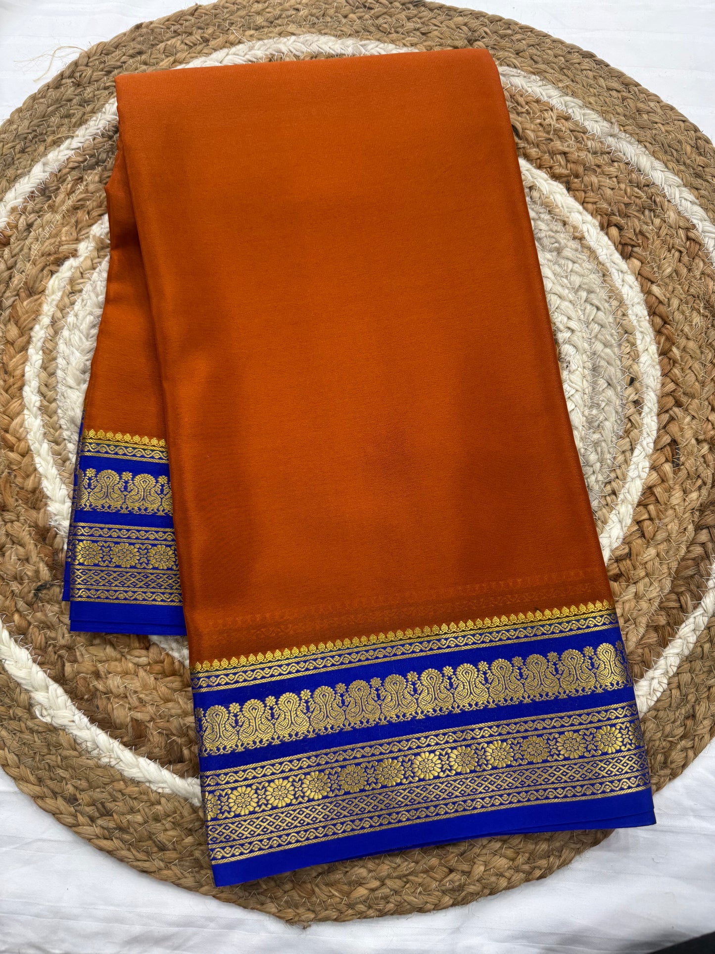 Contrast thick border