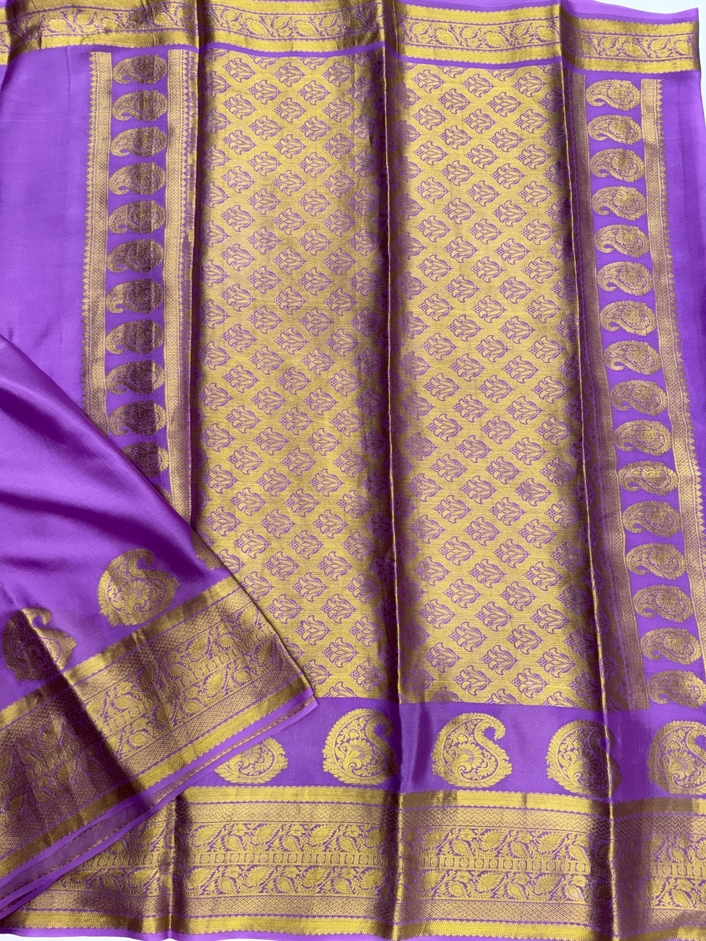 Single side big border saree