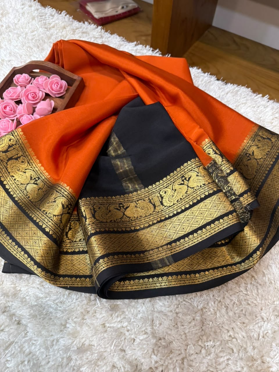 Mysore silk sarees contrast pattern