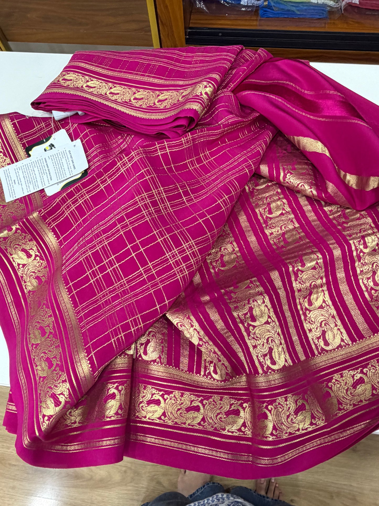 Pure Zari Multichecks
