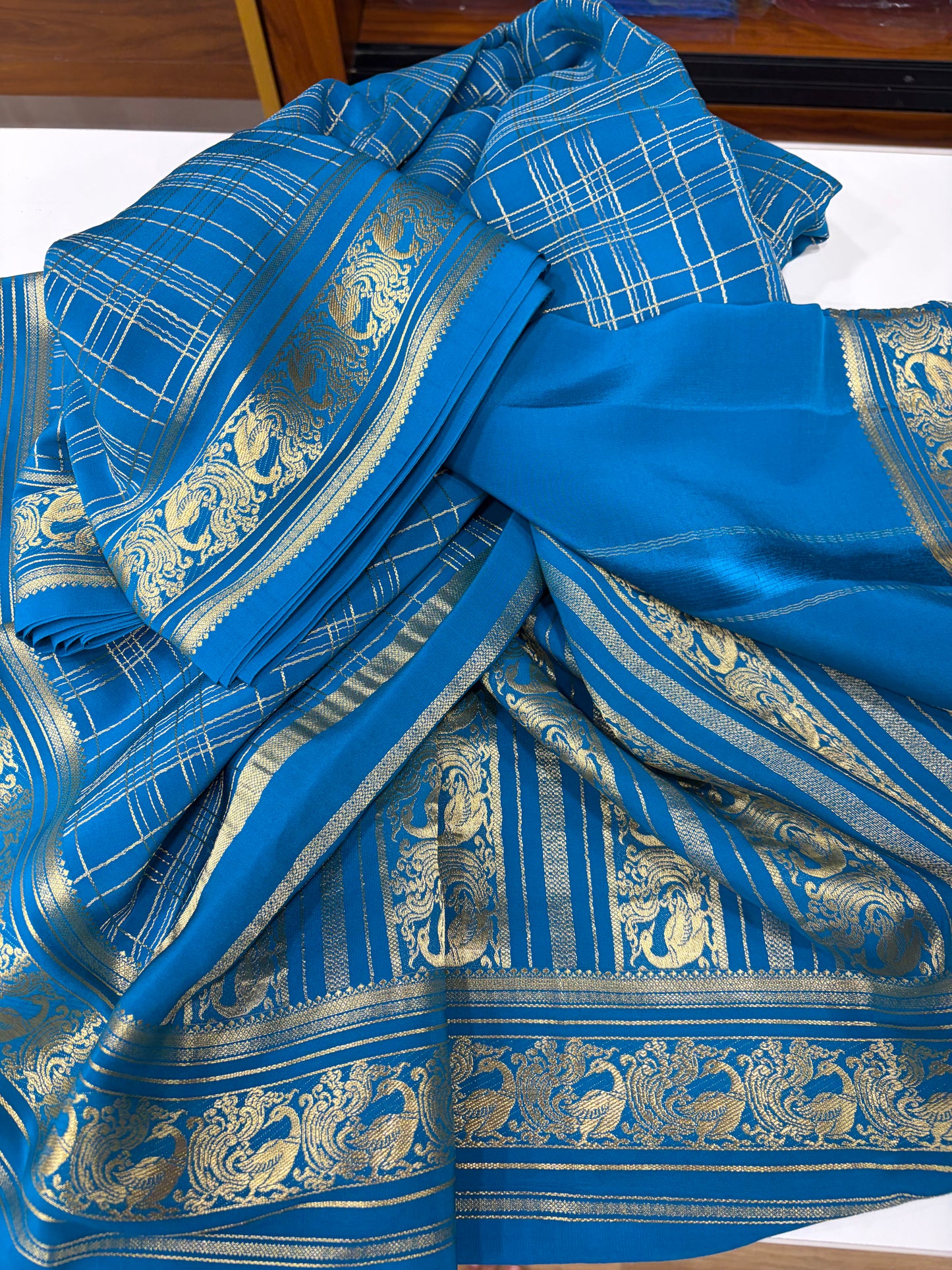 Pure Zari Multichecks